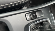 Volvo Xc40 1.5 T3 [163] R DESIGN 5dr Petrol Estate
